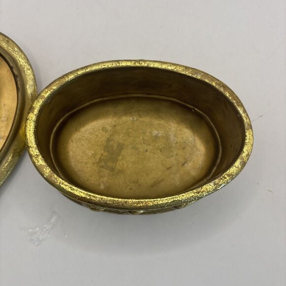 Pacific Rim Import Corp Distressed Gold Tone Trinket Box Cherubs - Picture 7 of 8